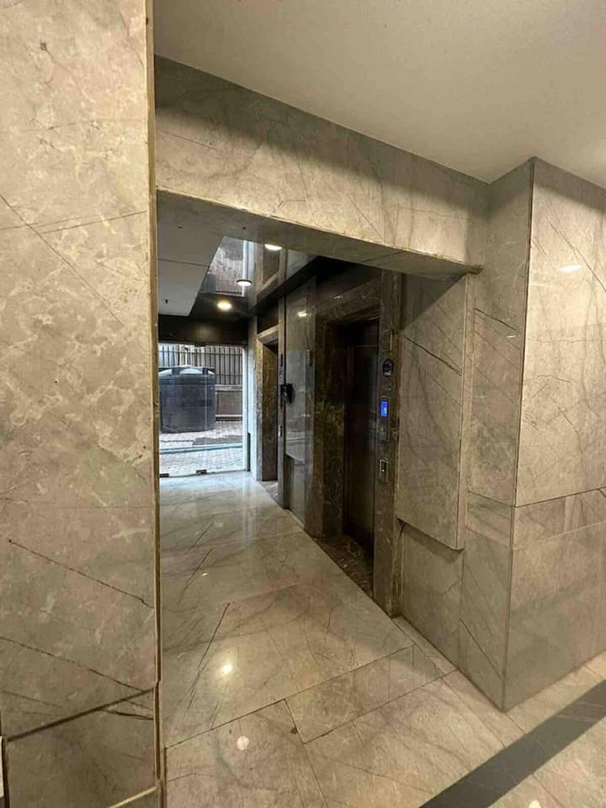 Apartament Ivy Splendour Dice Private Studio, Oshiwara *