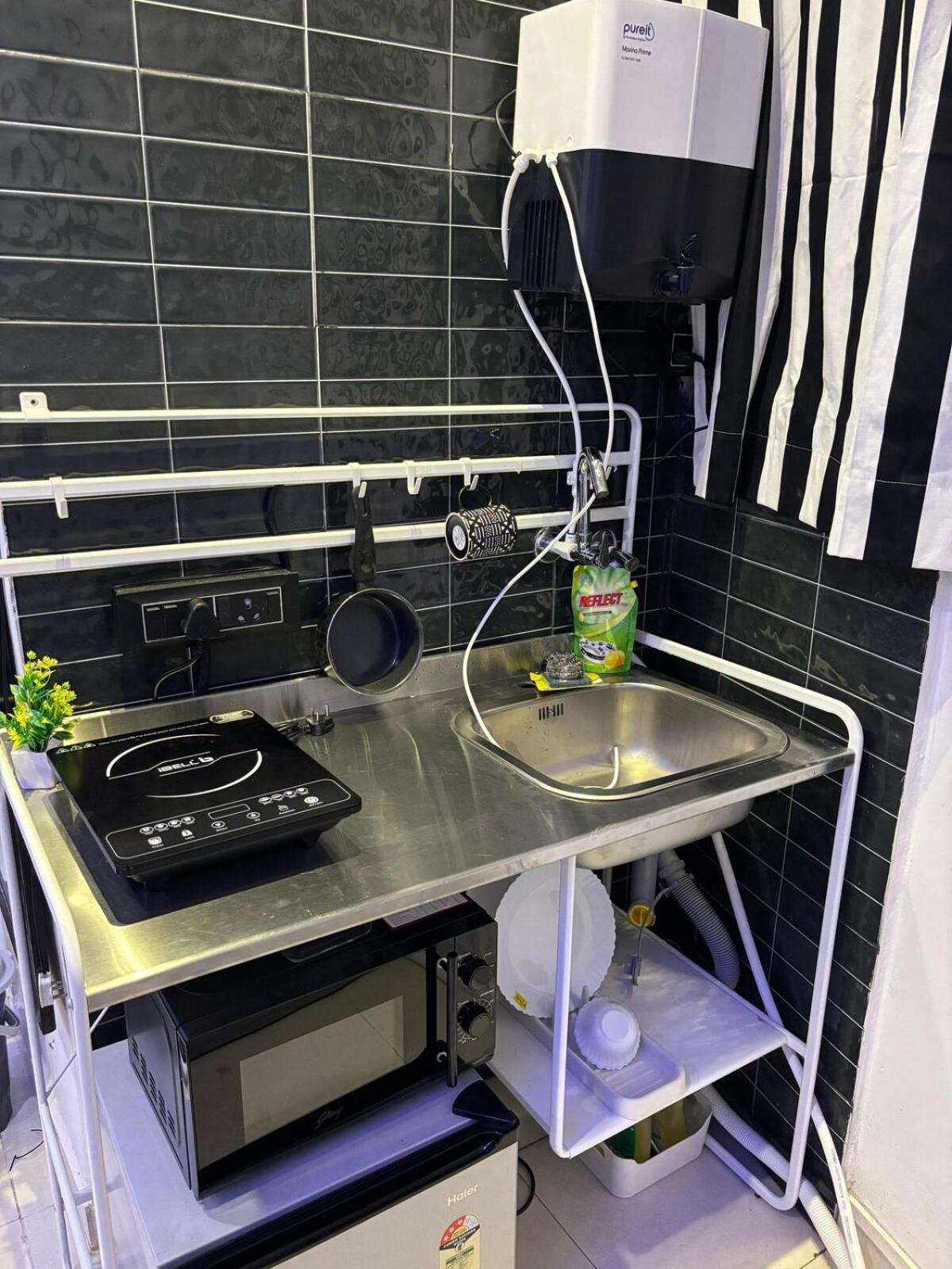 Apartament Ivy Splendour Dice Private Studio, Oshiwara